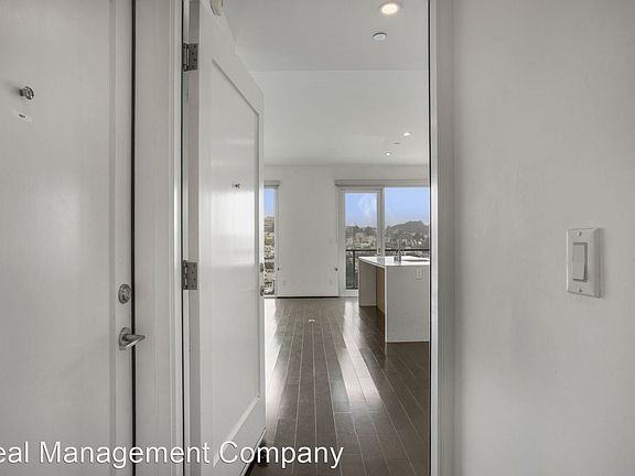 2nd image of 485 Corbett Ave