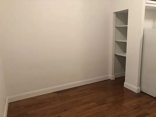 Rented by GreenVill Real Estate LLC | media 29