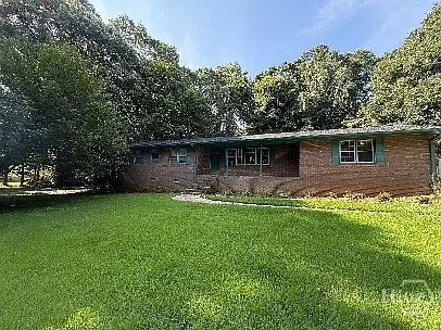 3 bed, 2.0 bath, 1666 sqft, $1,900 — Photo 2