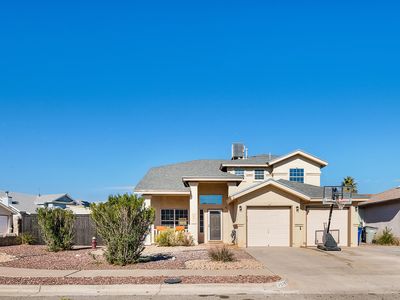 7925 Thunderstorm Dr, El Paso, TX, 79932