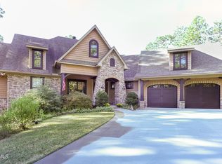 7 Woodhaven Ct, Southern Pines, NC 28387