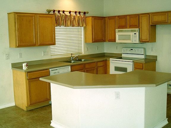 4th image of 1242 S Parkcrest Ct