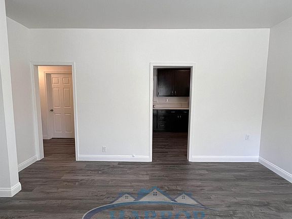 3rd image of 426-430 W 22nd St #10970729