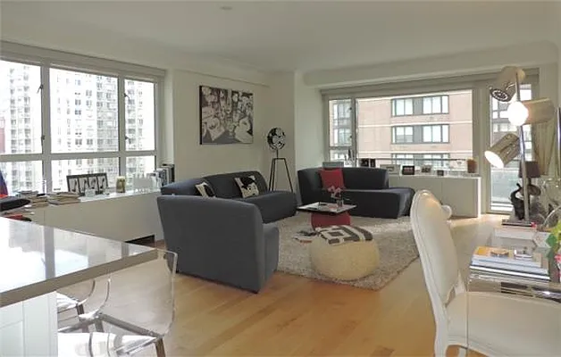 Rented by essential NEW YORK Real Estate | media 8