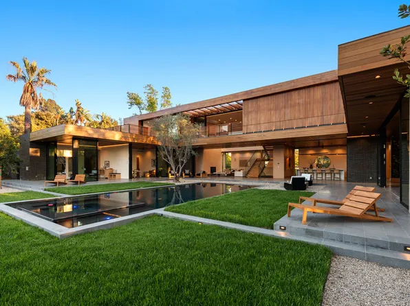 9705 Oak Pass Rd, Beverly Hills, CA 90210