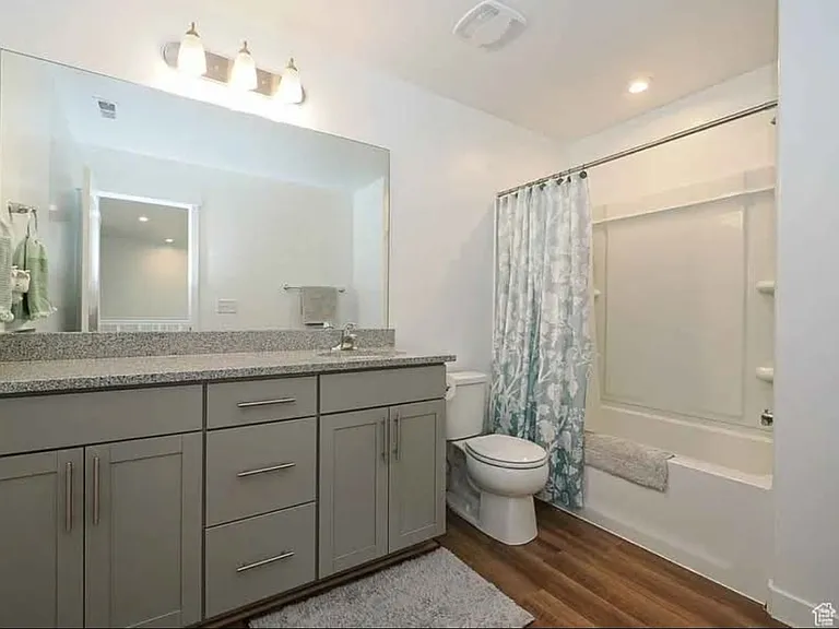 1766 E Johnstown Rd — Photo 13