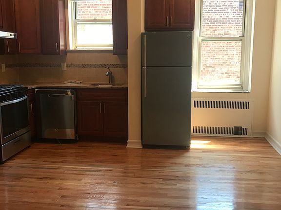 2nd image of 2246 Ocean Ave APT 6C