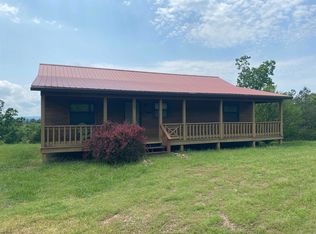 102 Khaki Ln, Mountain View, AR 72560