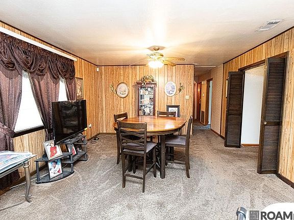 3rd image of 7034 Hoover Ave