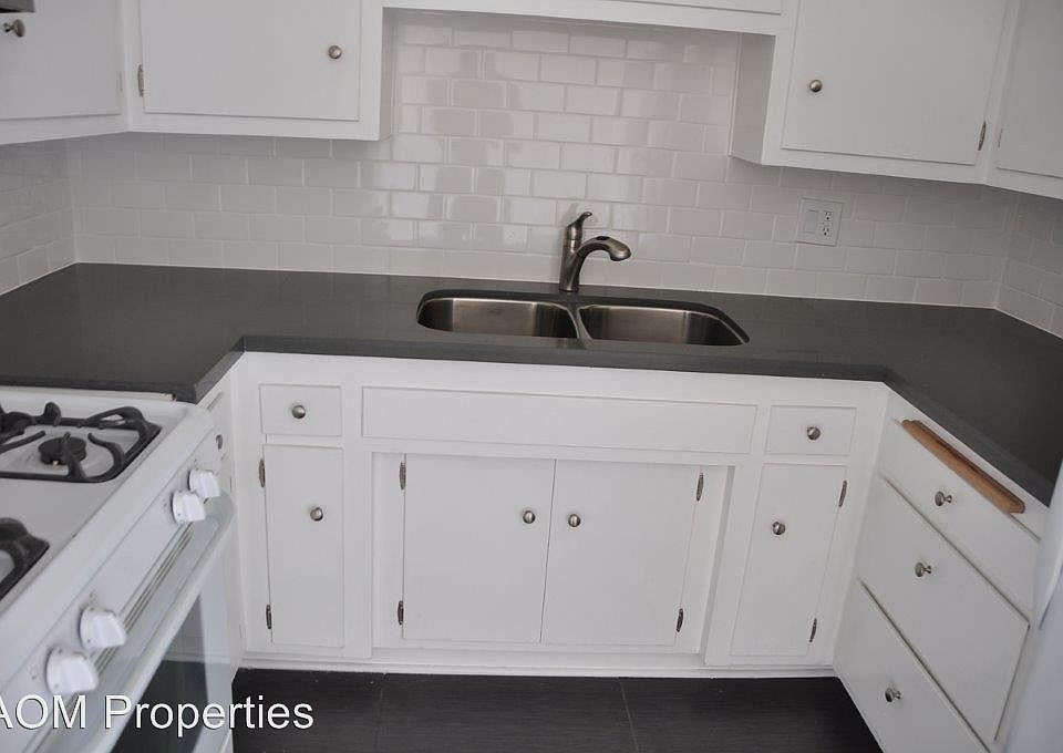 1st image of 5030 Maplewood Ave APT 204