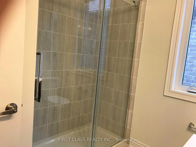 95 Hartney Dr — Photo 10
