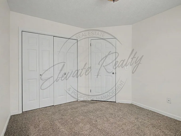 105 Edgeview Dr — Photo 20