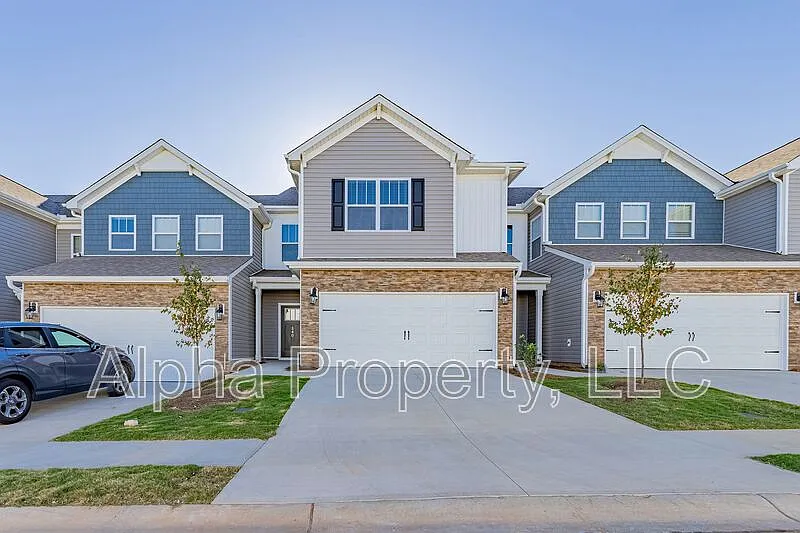 540 Yellow Fox Rd