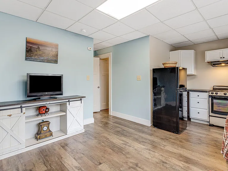 635 Aiken Rd #2 — Photo 4