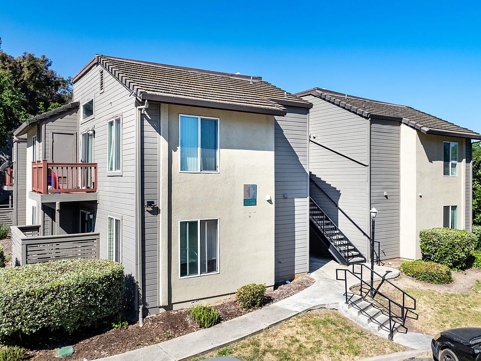 2nd image of 2005 San Jose Dr Unit 210