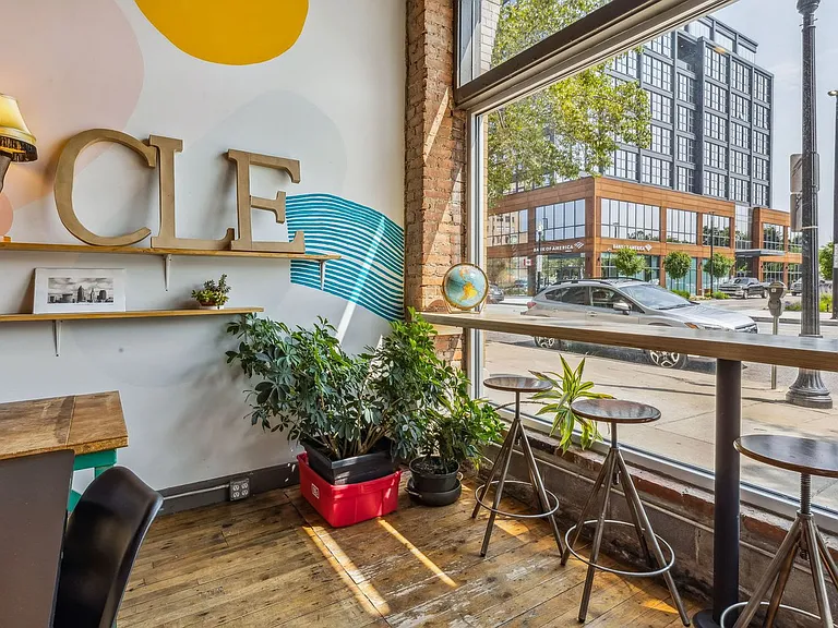 Building's Lounge