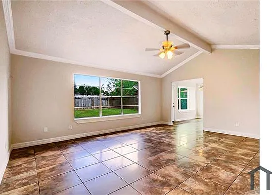 7422 Breccia Dr — Photo 2