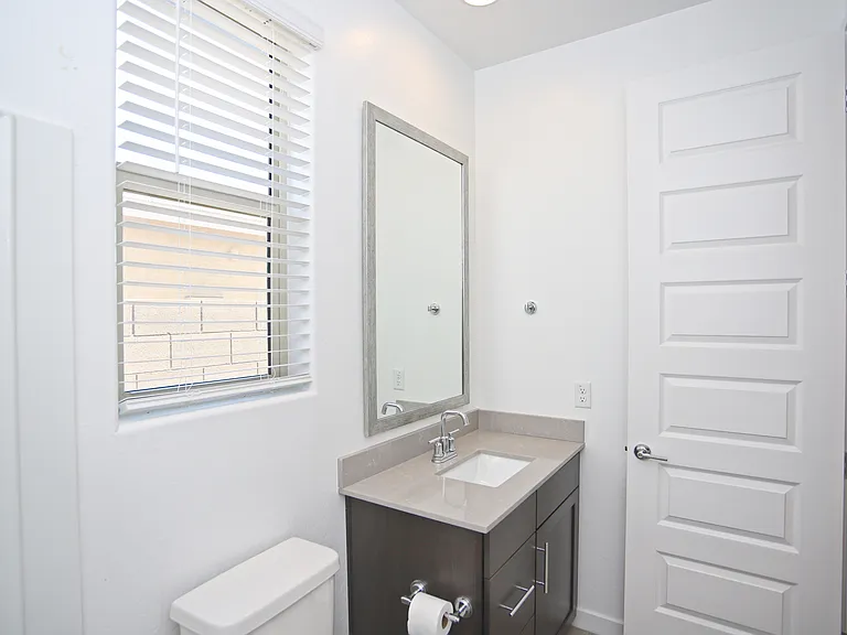 2250 E Kelly Dr — Photo 17