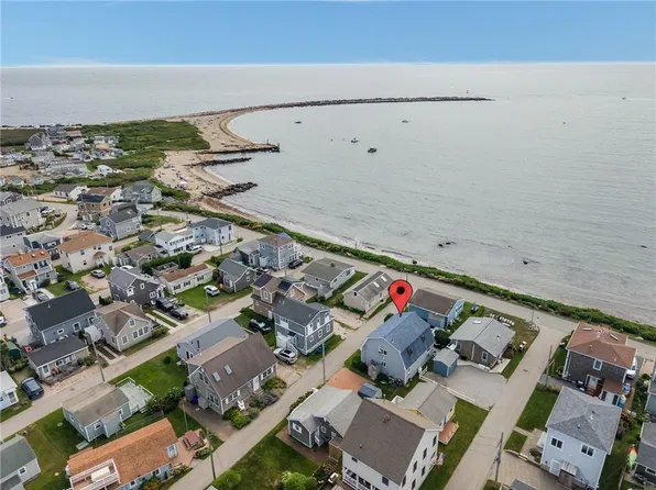13 Lane Five, Narragansett, RI 02882