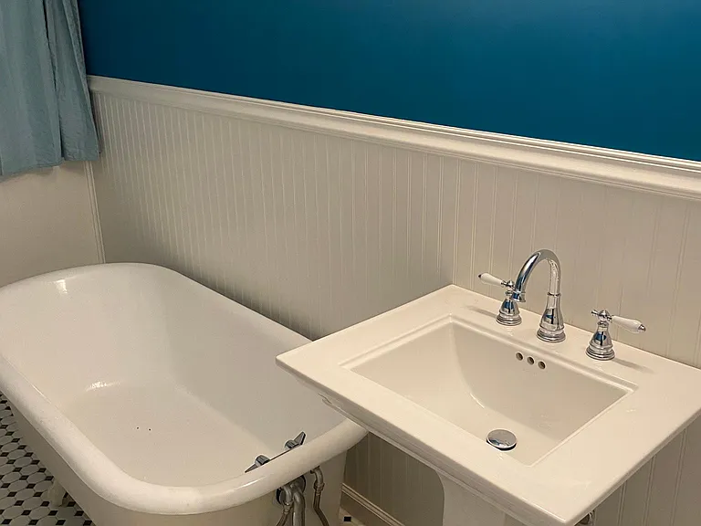 135 S Dewey Ave — Photo 11