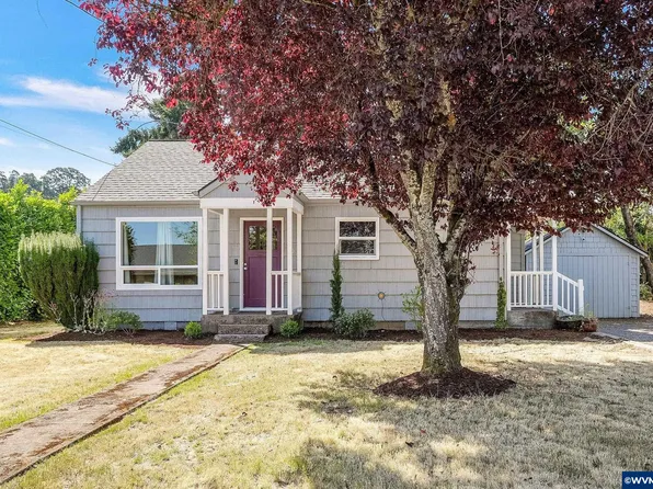 220 Koons St, Silverton, OR 97381