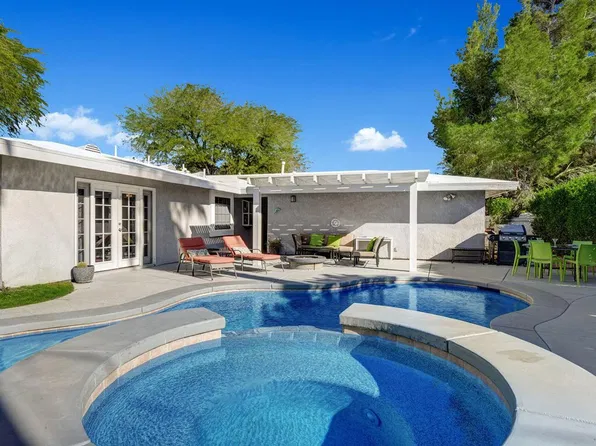 3195 E Via Escuela, Palm Springs, CA 92262
