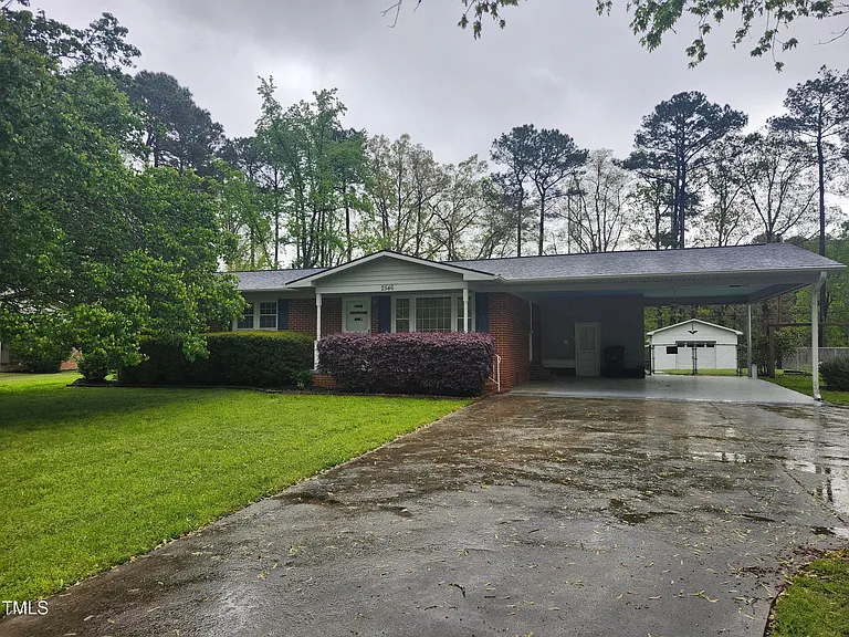 2546 Ardsley Dr — Photo 9