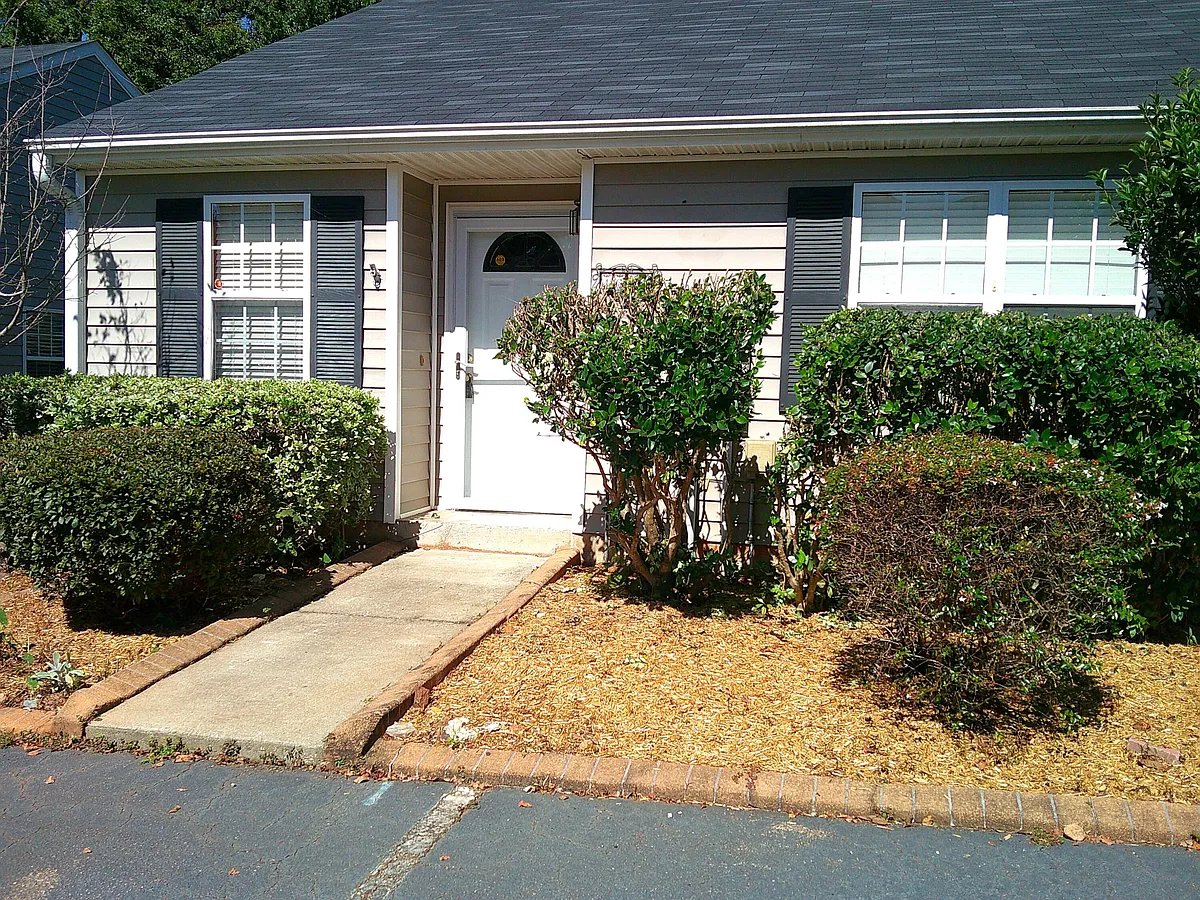 Building Photo - 4699 Brookwood Ln