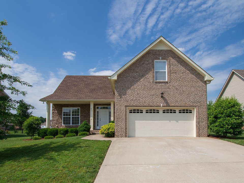 1st image of 939 Willow Cir