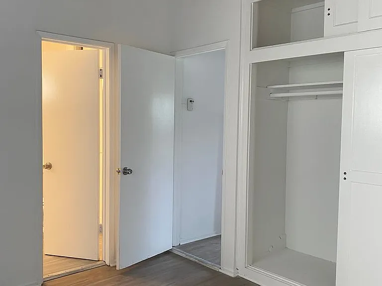 a1306 — Photo 17