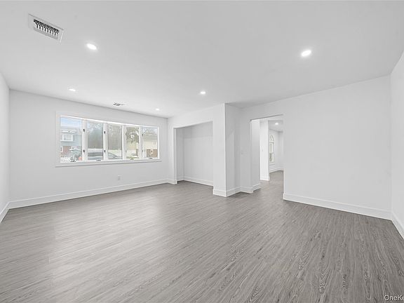 2nd image of 200 Irish Lane