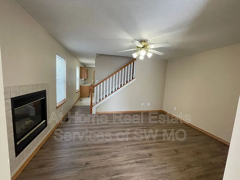 3031 N Fremont Ave — Photo 10