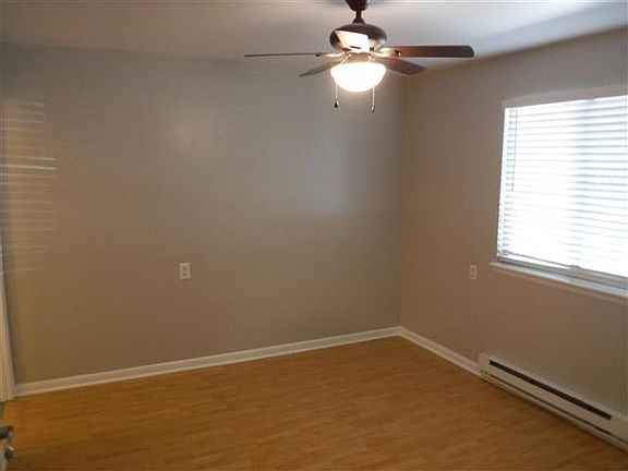 3rd image of 160 Zeb St #C-102