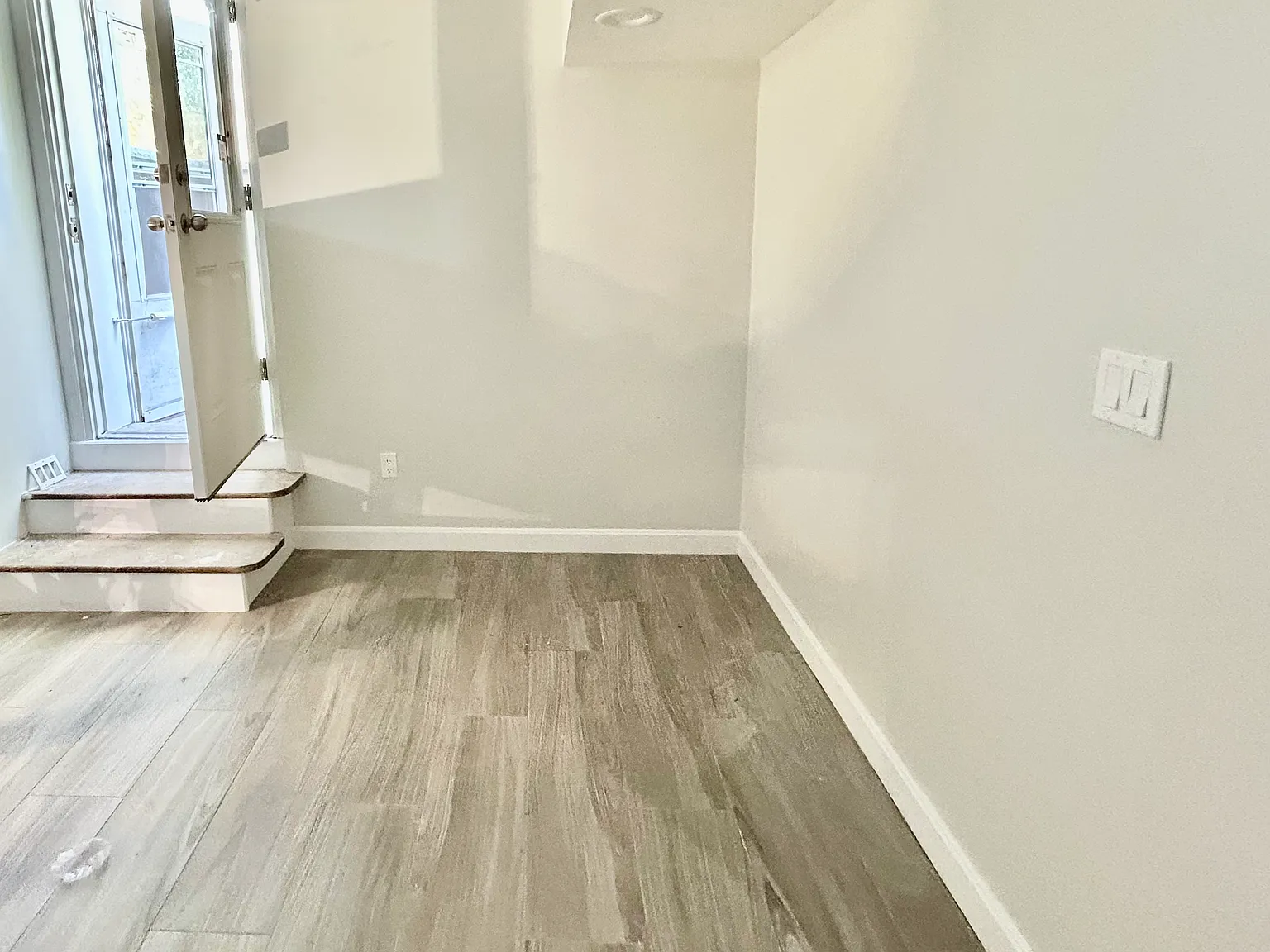 1 bed, 700 sqft, $2,350 — Photo 4