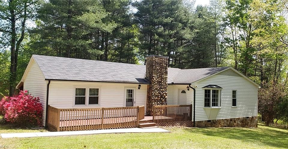 2nd image of 494 Old Bridge Rd