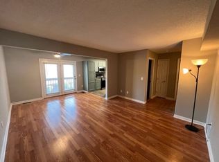 301 Cambridgeshire Ct, Johnson City, TN 37615