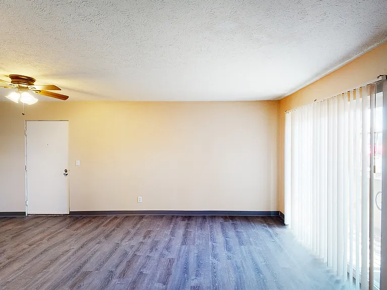 Quail Meadow Apartments — Photo 24