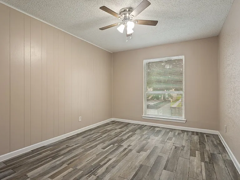 4555 Altamesa Blvd — Photo 16