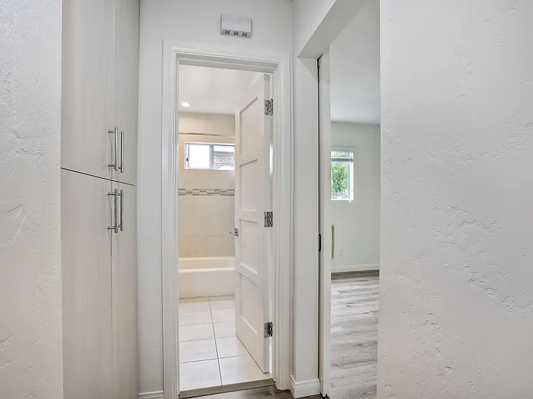 2903 Upshur St #1/2 — Photo 8