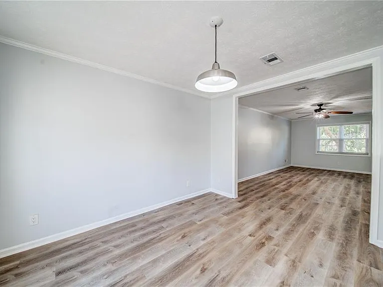 280 Winding River Dr #B — Photo 9