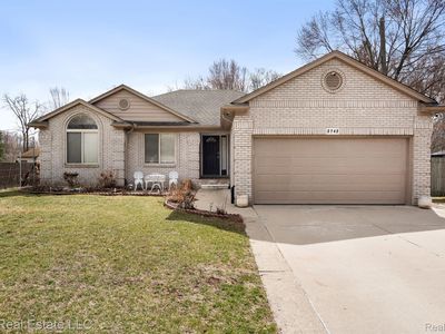 8948 Rhode Dr, Shelby Township, MI, 48317