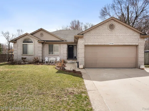 8948 Rhode Dr, Shelby Township, MI 48317
