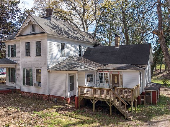 5th image of 215 West Ave