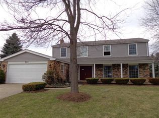508 Sandy Ct, Libertyville, IL