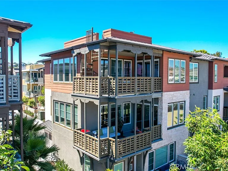 1207 Doheny Way — Photo 56