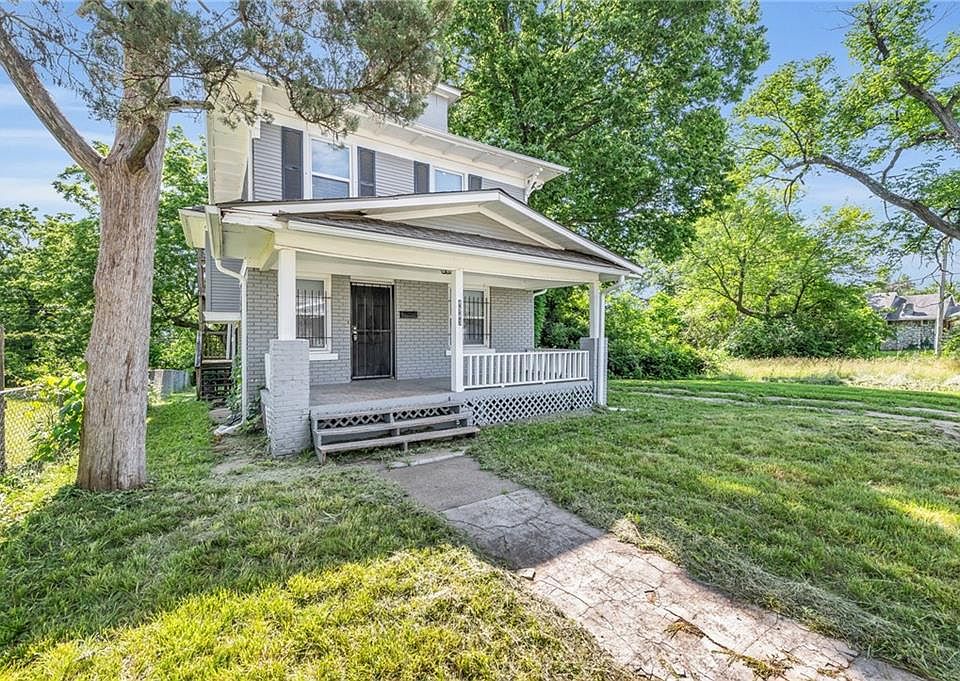 1st image of 4943 College Ave