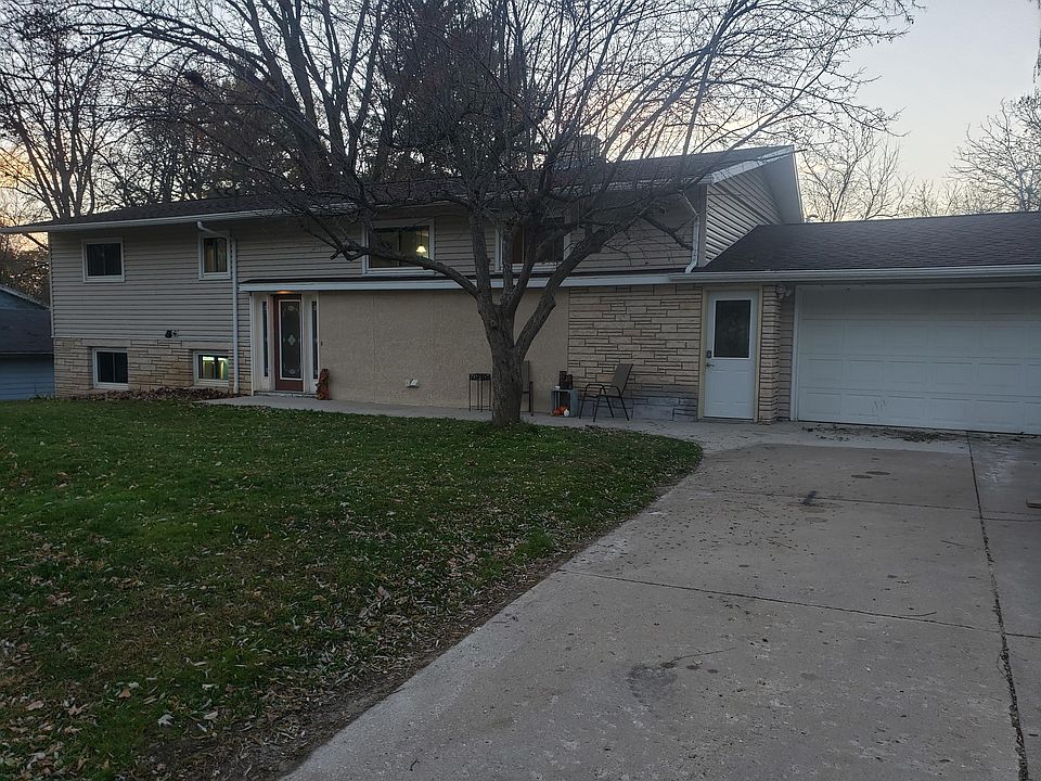 1st image of 709 Riverview Ave