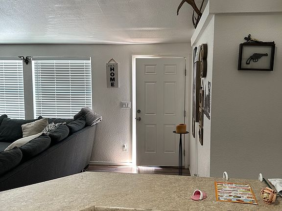 3rd image of 6118 N Wildhorse Dr