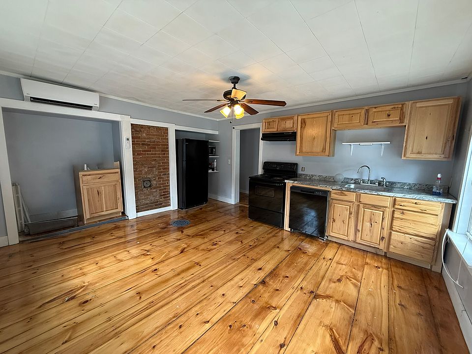 Apt 2 Kitchen/Living Room