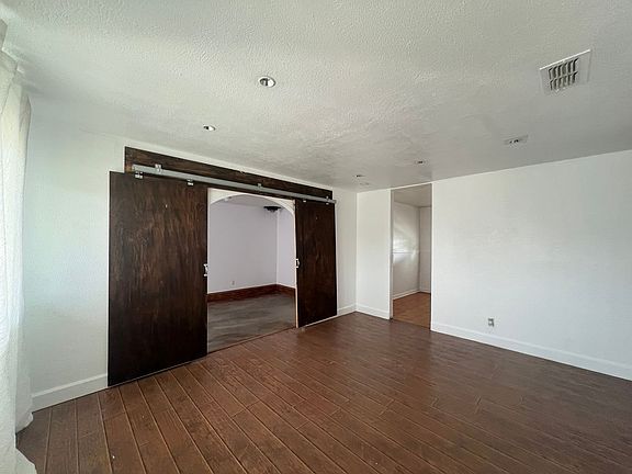 2nd image of 1736 N Penasco Dr